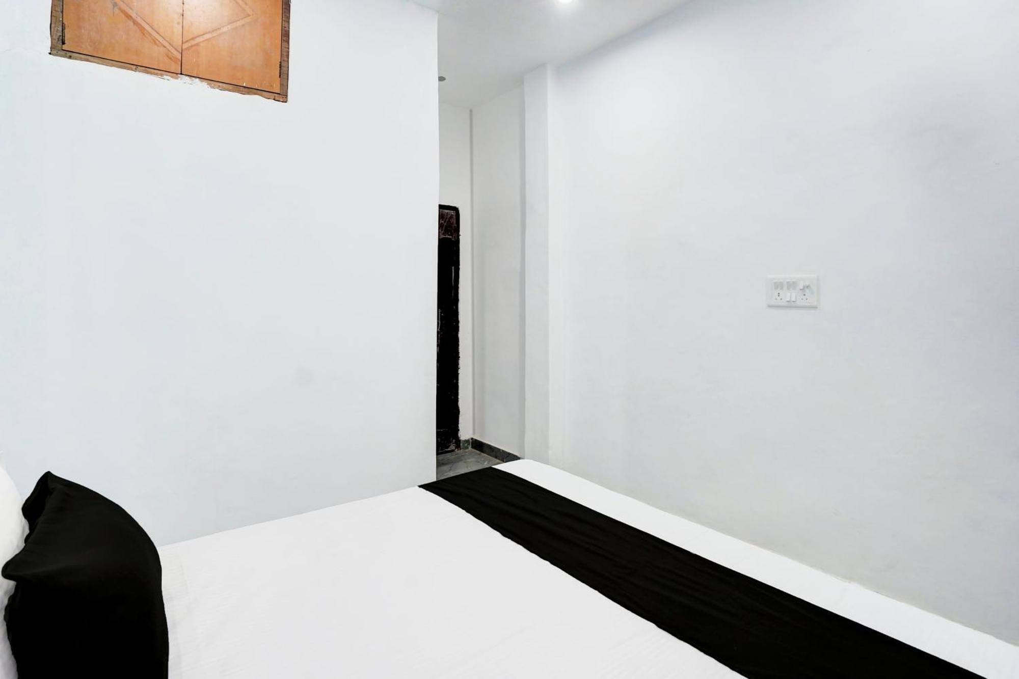 Hotel O Laxmi Guest House Varanasi Exterior photo